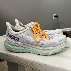 Women’s Hoka Clifton 8 Size 7